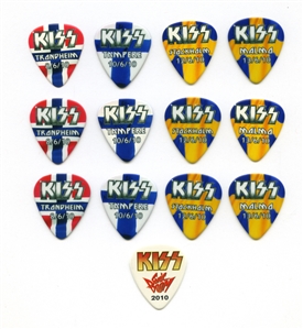 KISS 2010 Lot of 13 Sonic Boom Over Europe Scandinavian Guitar Picks