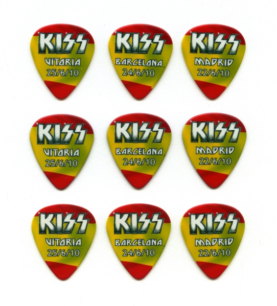 KISS 2010 Lot of 9 Sonic Boom Over Europe Spanish Guitar Picks