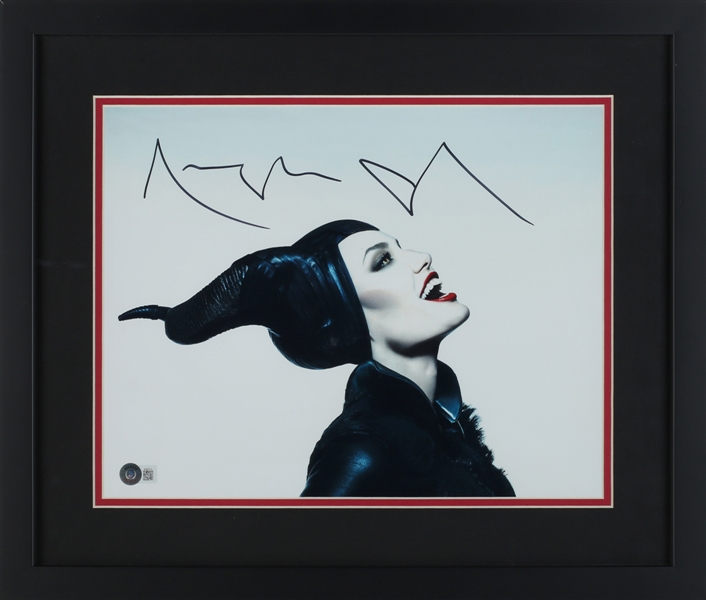 Angelina Jolie 2010s Autographed Maleficent Photo (With Beckett Authentication)
