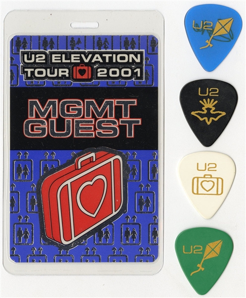 U2 2001 Elevation Tour MGMT Guest Pass With Lot of 4 Guitar Picks